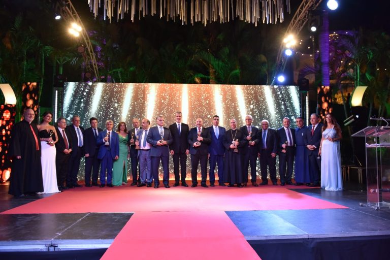 بالصور-شركة creelتبدع في الجنوب: حفل ضخم تحت عنوان “الهوا جنوبي” !