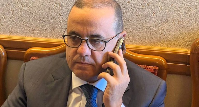 خاص-تفاديا” لإنقطاع الكهرباء في سراي جبيل..ثلاثة آلاف ليتر مازوت هبة من البيسري