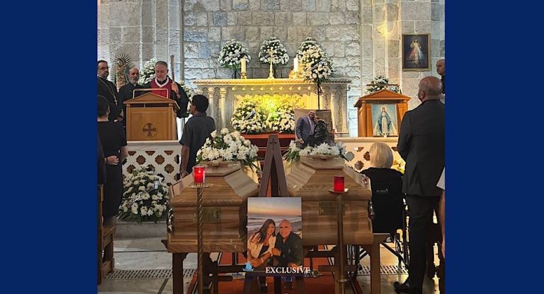 بالفيديو : كلمة بنات دوري وڤيڤيان مهنا في وداع والديهم