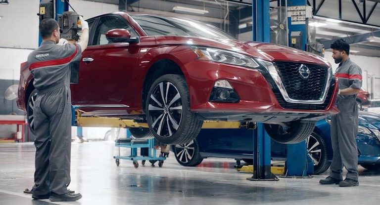 نيسان تقدّم خمسة نقاط بارزة توضح أهمية استخدام الزيوت الأصلية في حماية المحرّكات والارتقاء بأدائها