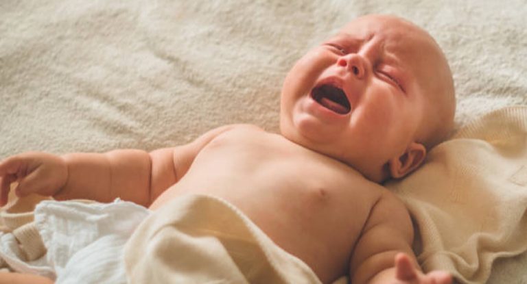 بعد إنقاذهما من تحت جسر نهر ابراهيم … ماذا عن صحة الطفلَين؟