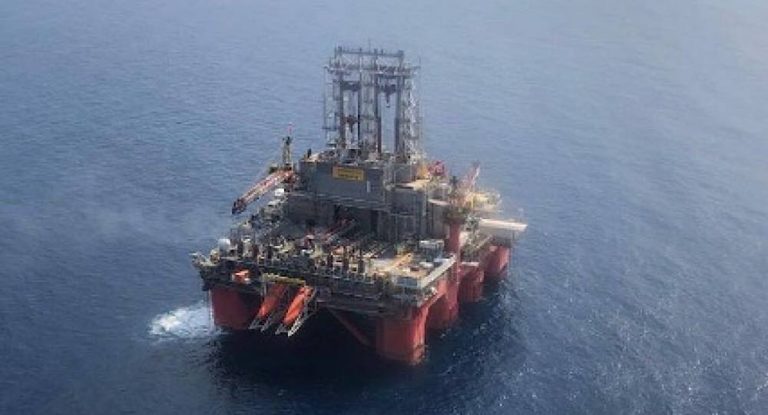 بالفيديو-المشاهد الاولى لمنصة التنقيب عن النفط والغاز في البلوك 9 اللبناني