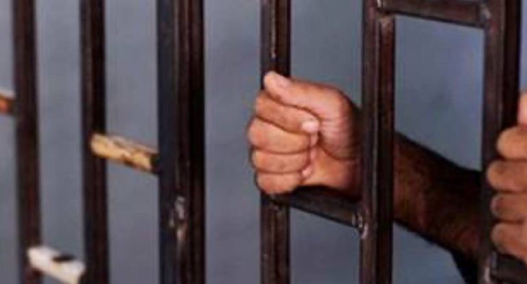 انتظر حكم الإعدام 20 عاماً… وتبرّأ