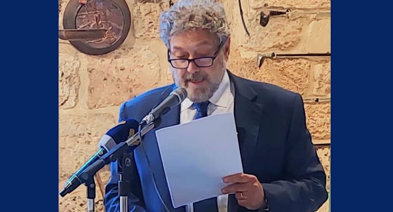 افرام من مؤتمر الإمام الحسين: بناء مؤسّسات الدولة لتكون في خدمة قضيّة الإنسان هو المشروع الجامع