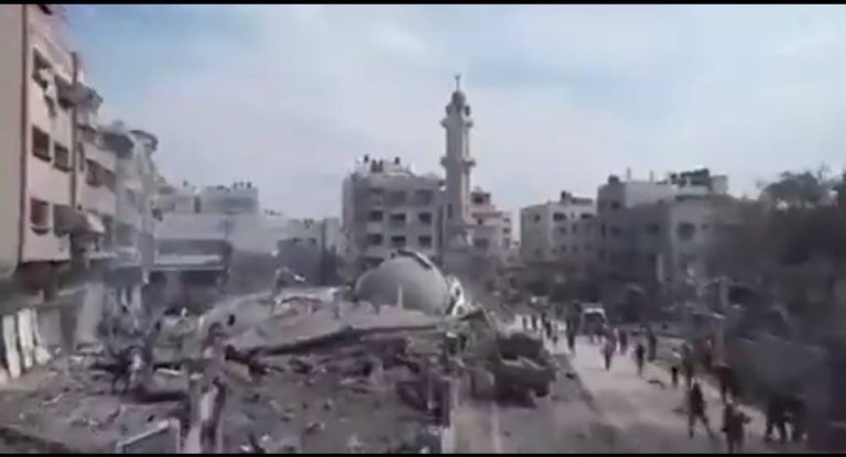 صراع مفتوح بين حقّ القوة وقوة الحق