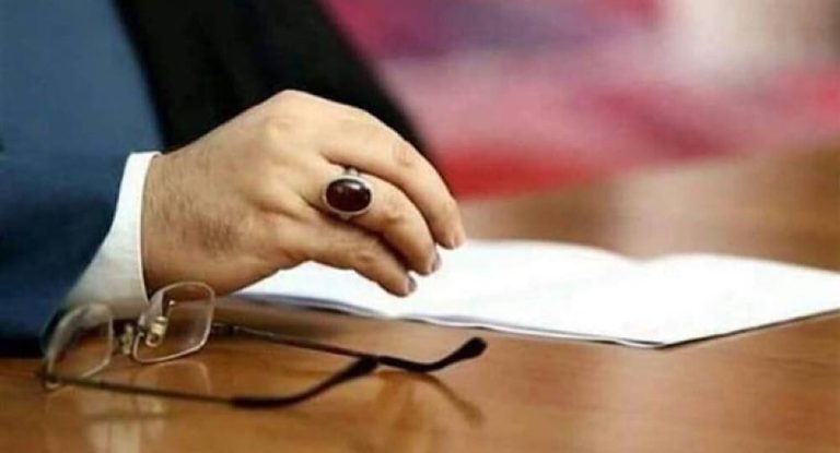 مئات آلاف الصّور الكبيرة.. تمهيداً ليوم التشييع