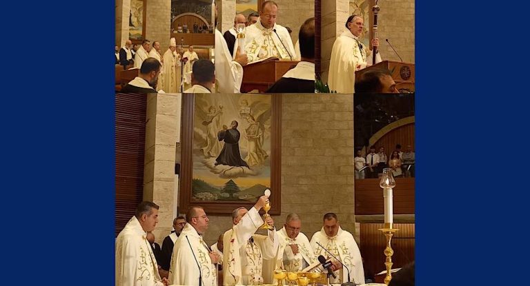 المطران عون يحتفل  بقداس بدء السنة الطقسية الجديدة في عنايا