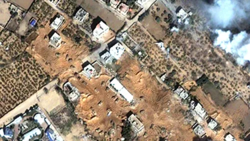 صور جوية “مخيفة” لغزة بعد عامين من الحرب..!