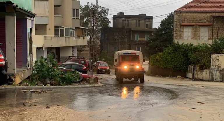 اخلاء مبنى سكني من قاطنيه في جبيل