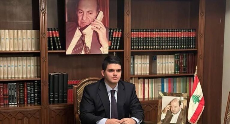 جوزف سكاف يخاطب والدته بكلام عالي اللهجة: احزمي حقائبك وارحلي