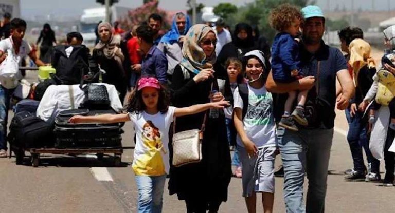 أعداد النازحين من الجنوب أكثر من 40 ألفاً