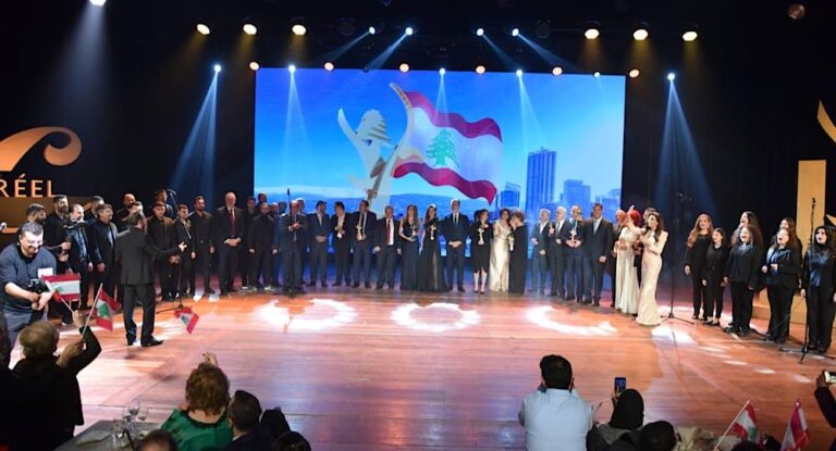 بالصور-ليلة أمل سياحية لبنانية أضاءت كازينو لبنان!