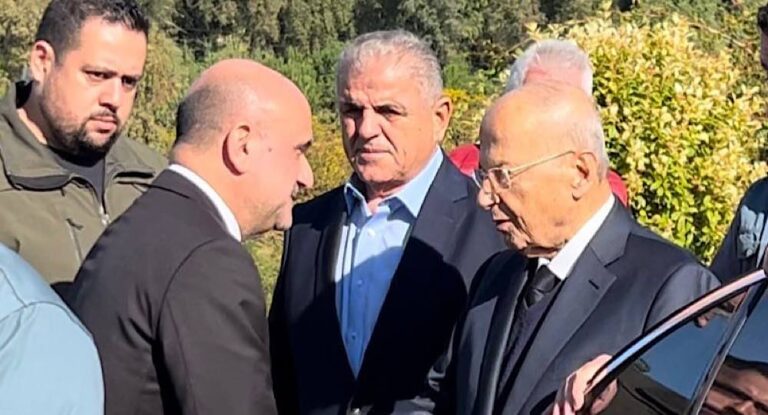 بالصور-النائب ابي رميا واصل تقبل التعازي بوفاة والدته في دير سيدة المعونات – جبيل