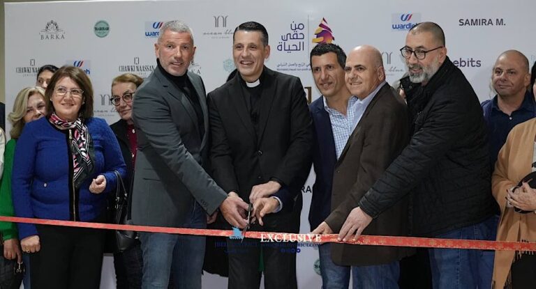 خاص-بالصور:المعرض الميلادي السنوي الثاني لجمعية “مِن حقّي الحياة ” في صالة كنيسة سيدة الدوير-الفيدار.