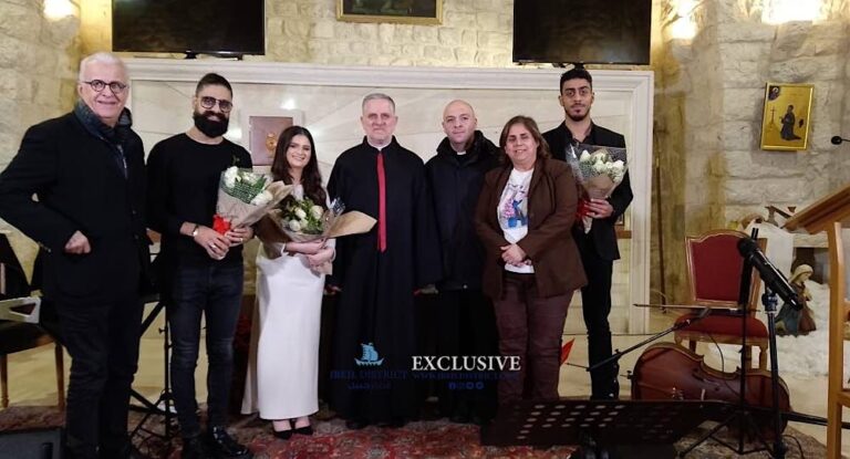 بالصور-رسيتال ميلادي في غلبون بحضور راعي الأبرشية