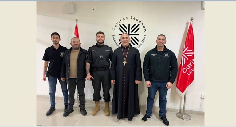 المطران مراد زار وحدة الاستجابة لحالات الطوارىء في “كاريتاس لبنان” جبيل