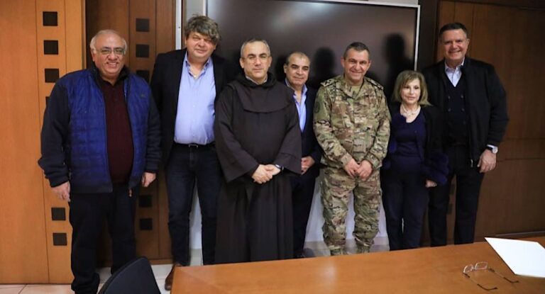 بالصور-جمعية شباب الرجاء وجمعيّة فينيسيا للقديس شربل البولنديّة يسلّمان كميات من الطحين