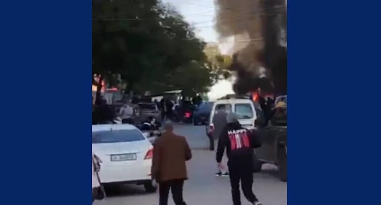 ‎بالفيديو-إسرائيل قصفت سيارة في النبطية