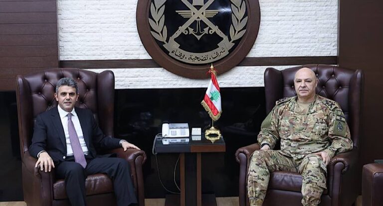 خاص-شكر من أهالي قرى وسط وجرد جبيل الجنوبي للنائب الحواط لجهوده في إعادة الكهرباء ومتابعة السرقات