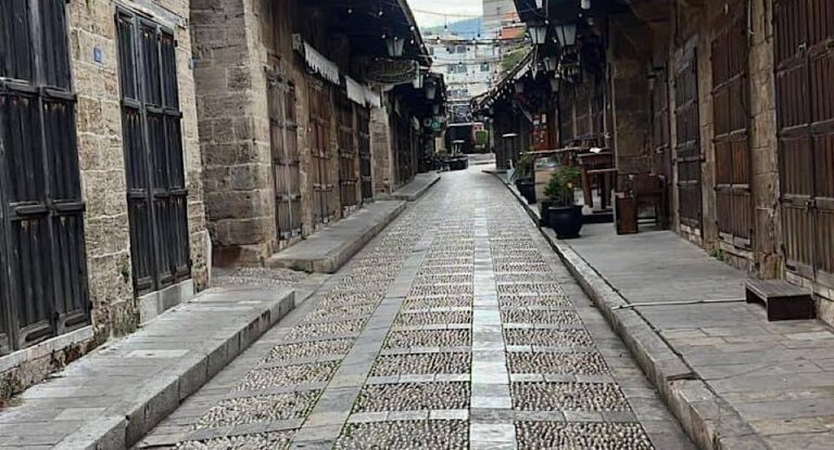 حداد عام في جبيل غدا أثناء  تشييع الشهيد باسكال سليمان