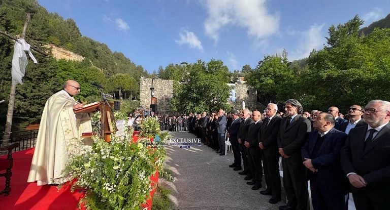 خاص-بالفيديو والصور: حزب القوات اللبنانية وعائلة الشهيد باسكال سليمان يحييون ذكرى مرور أربعين يوماً على إستشهاده