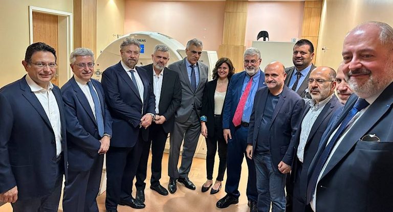 “الأميركيّة” تعود إلى جبل لبنان عبر “مركز كسروان الطبّي” خوري: خطوة جريئة وافرام: لا نريد أن نحيا من قلّة الموت