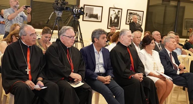 فيلم بعنوان “ميفوق دروبا زورا من سيدة إيليج الى مغارة أبونا شربل” للإعلامية جوزيفين أبي غصن