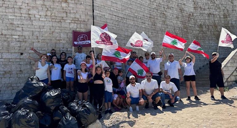 مشروع وطن الإنسان-جبيل يشارك في «حملة تنظيف شاطئ البحر المتوسط»