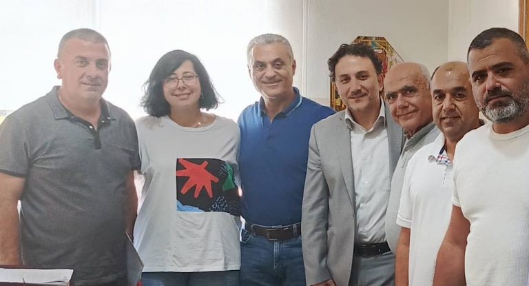 وفد من “القوات” – جبيل زار المدارس التي تستقبل طلاباً سوريين في المنطقة