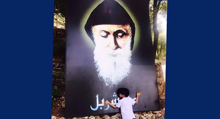 أعجوبة  على ايدين أكبر وأهم طبيب بالدني… مار شربل!