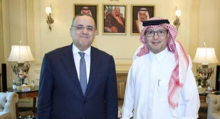 بخاري استقبل البيسري