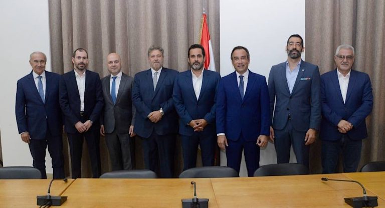 افرام يشيد بمبادرة نوّاب قوى المعارضة ويتمنى لها النجاح