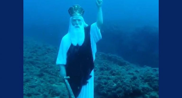 بالفيديو ـ تركيز تمثال مار الياس في قاع البحر مقابل حالات على عمق أربعين مترًا