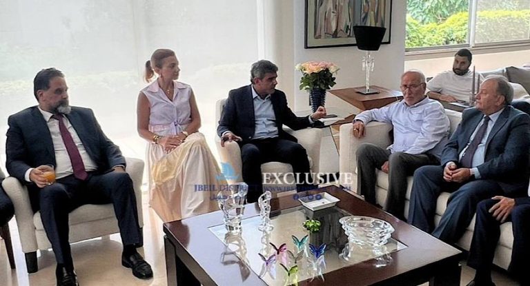 خاص-وزير التربية في منزل الحواط :بحث واقع المدارس وإنشاء حرم للجامعة اللبنانية في قضاء جبيل