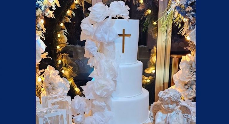 خاص-بالفيديو والصور : جبران باسيل يشارك فنان لبناني مشهور في الإحتفال بعمادة إبنه