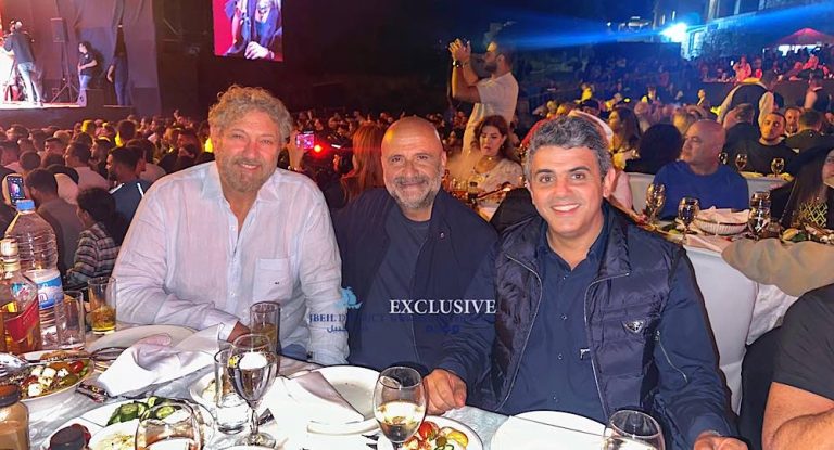 خاص بالفيديو والصور: حضور أبي رميا في مهرجانات إهمج يثير تساؤلات حول تموضعه السياسي الجديد