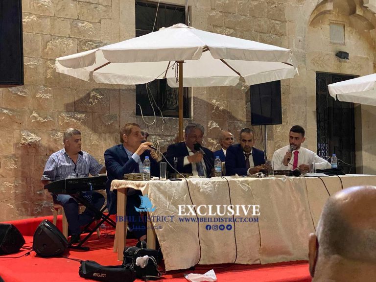 خاص-بالصور: “جوقة القلعة” تحيي ليلة زجلية ريعها لإكمال صالة الكنيسة في شموت