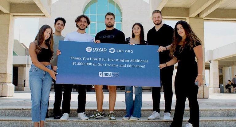 خبر سار..مليون دولار إضافية لدعم طلاب جامعة سيدة اللويزة وسط الأزمة الاقتصادية