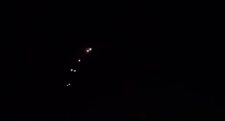 بالفيديو- العدو يلقي البالونات الحرارية فوق البترون