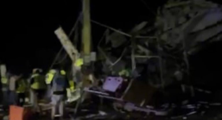 بالفيديو: تدمير بناية بالكامل وسقوط شهداء