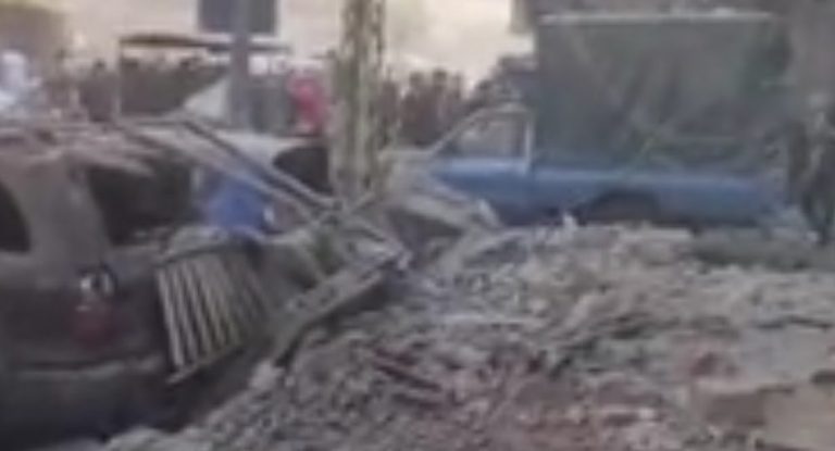 بالفيديو: دمار هائل في محيط معبر المصنع