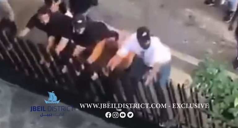 اقتحام نازحين الأملاك الخاصة يكشف قصوراً في خطة الطوارئ