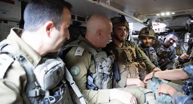 قائد سرب اغتيال نصر الله يكشف بعض تفاصيل العملية