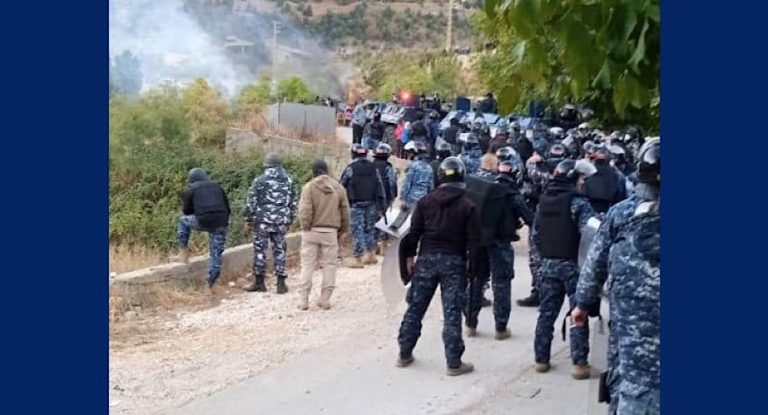 بالفيديو: إشكال بين القوى الأمنية والنازحين في أفقا…اليكم التفاصيل!