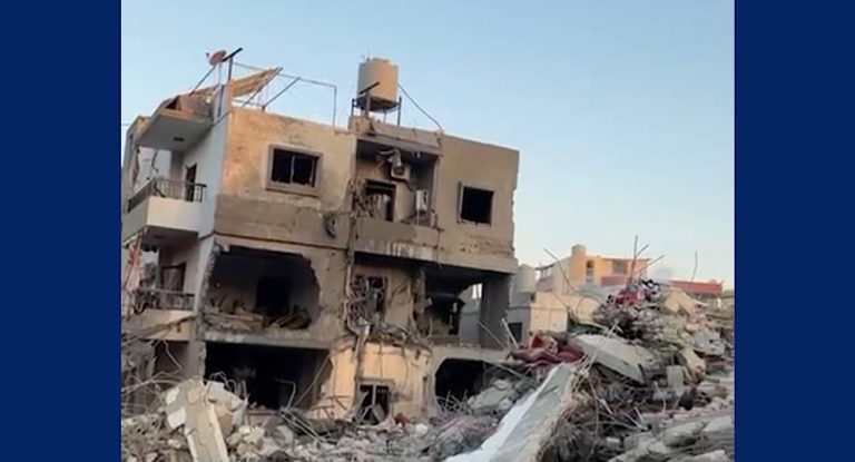 بالفيديو:مشهد مؤثر…شارعٌ يتحوَّل الى ركام