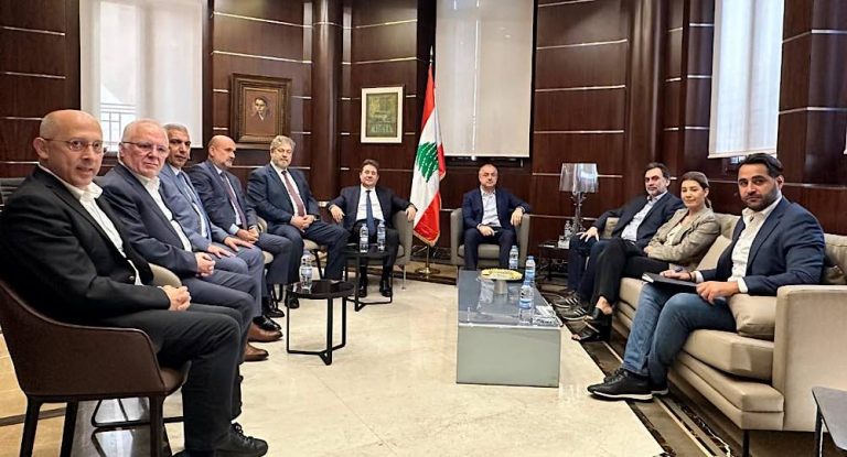 أبي رميا بعد لقاء نواب تغييريين: التواصل مستمر لتشكيل كتلة اعتدال وتوافق لدفع الحلول في الملف الرئاسي