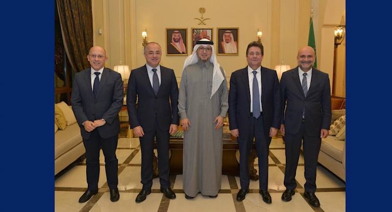 ما فحوى لقاء نواب “اللقاء التشاوري” مع بخاري؟