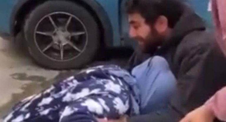 بالفيديو: ظنّته استشهد… لحظة مؤثّرة بين أمّ وابنها