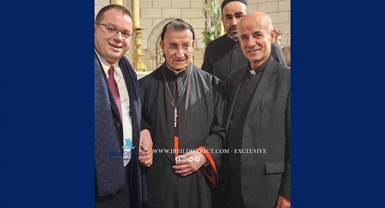 خاص-بالصور:عبدو العتيّق يشارك في قداس البطريرك الراعي في باريس: تأكيد على الحياد الإيجابي وانتخاب رئيس للجمهورية