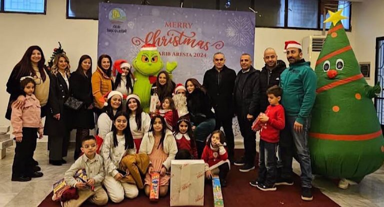 خاص- بالصور: احتفال الميلاد في المزاريب وعرستا: فرحة للأطفال ورسالة أمل من رئيس البلدية بشير فرام